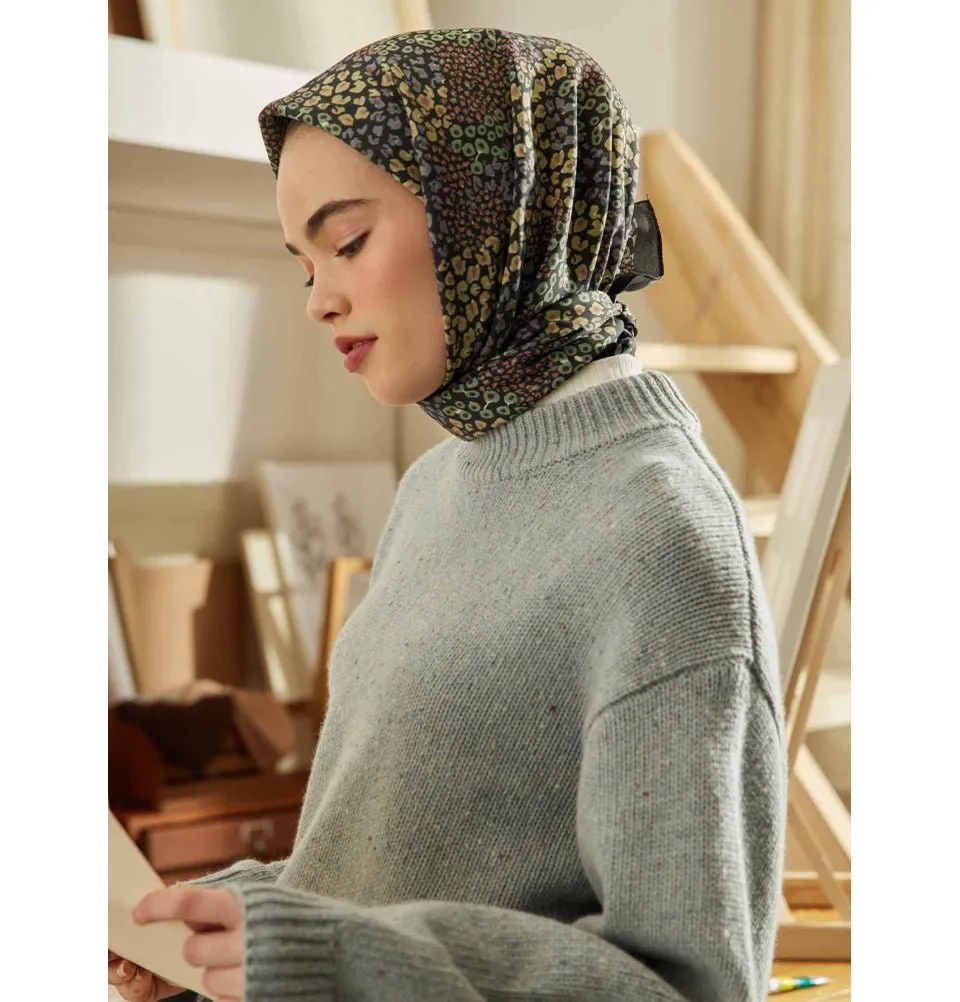 Patterned Viscose Cotton Square Hijab - Ditsy Floral Indigo